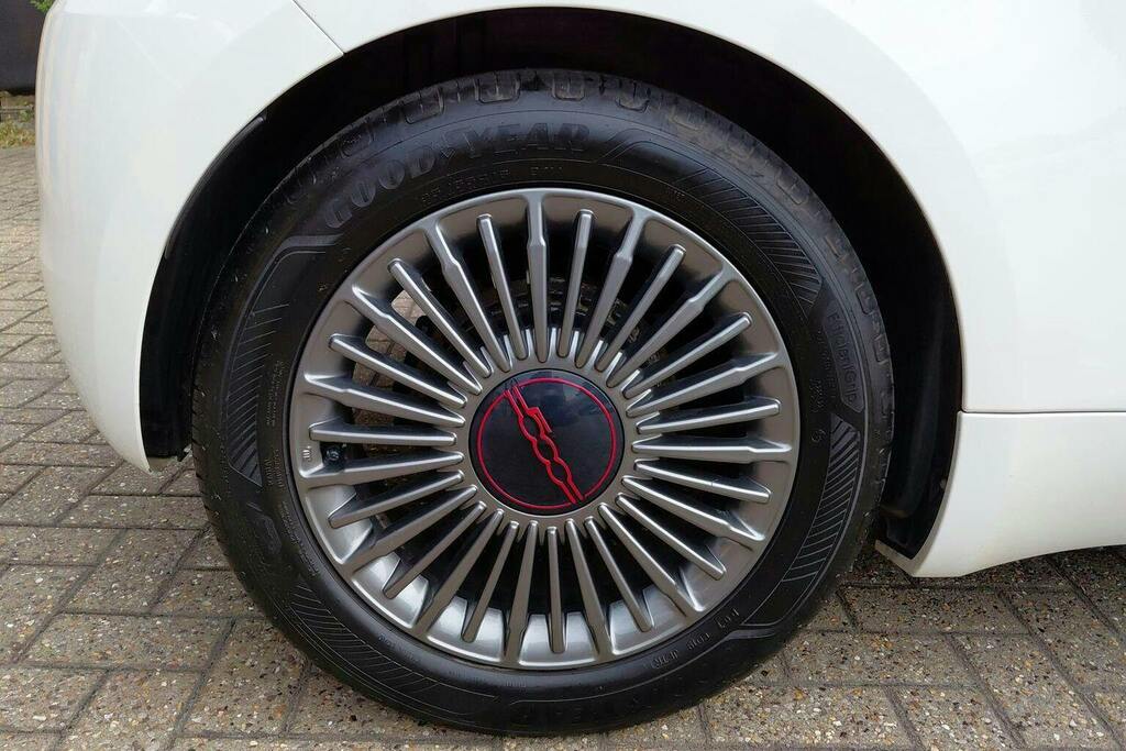Fiat 500E 42Kwh Icon Black #21