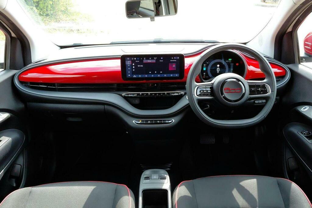 Fiat 500E 42Kwh Icon Black #11