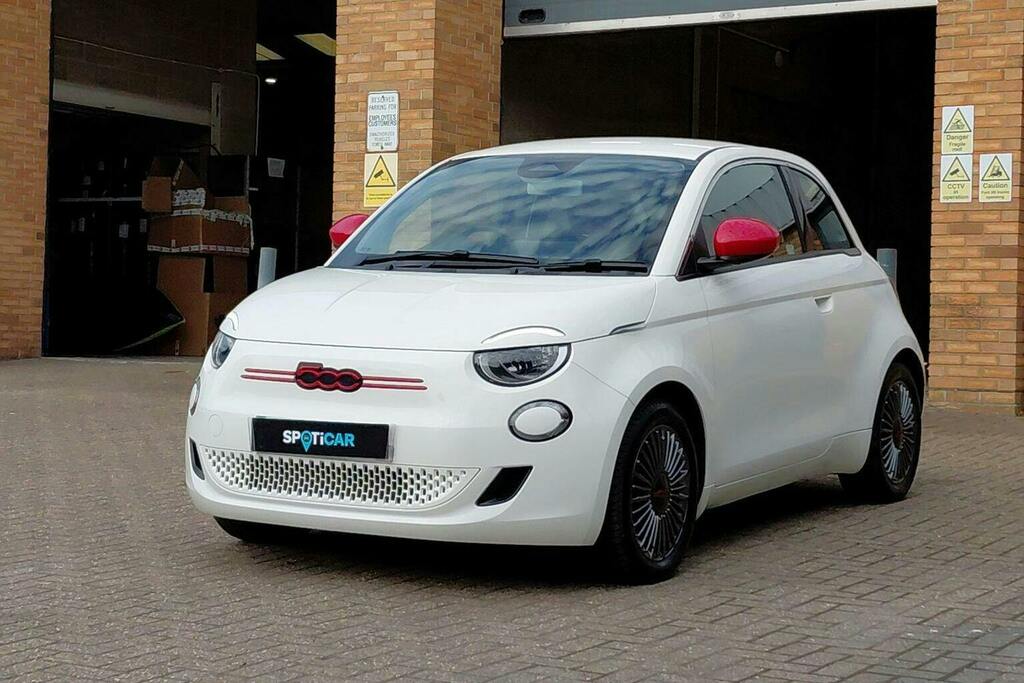 Fiat 500E 42Kwh Icon Black #7