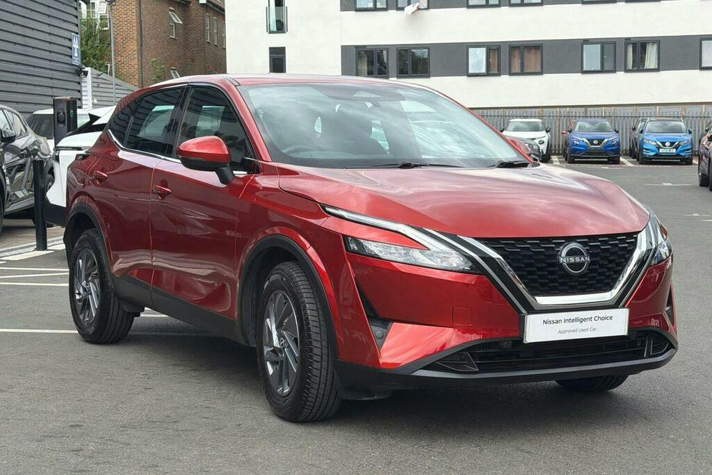 Nissan Qashqai 1.3 Dig T Mhev Acenta Premium Suv Hybri Red
