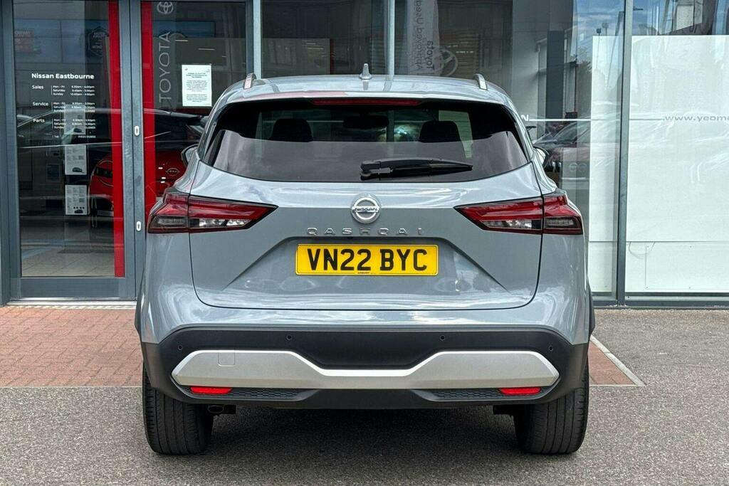 Nissan Qashqai 1.3 Dig T Mhev Tekna Suv Hybrid VN22BYC Grey #4
