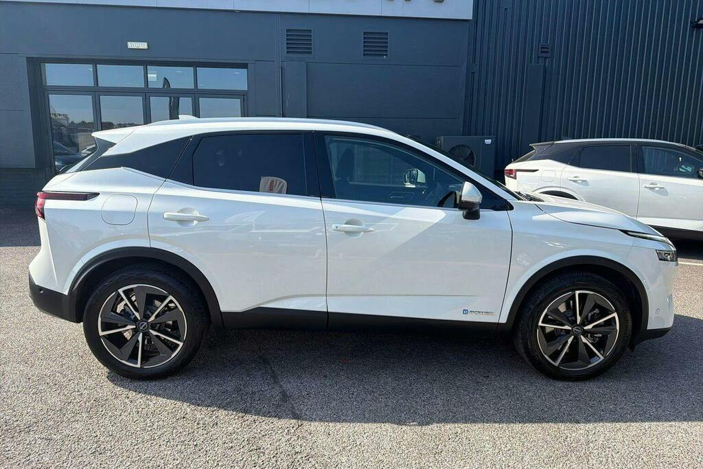 Nissan Qashqai 1.5 H E Power Tekna Suv Hybrid White #2