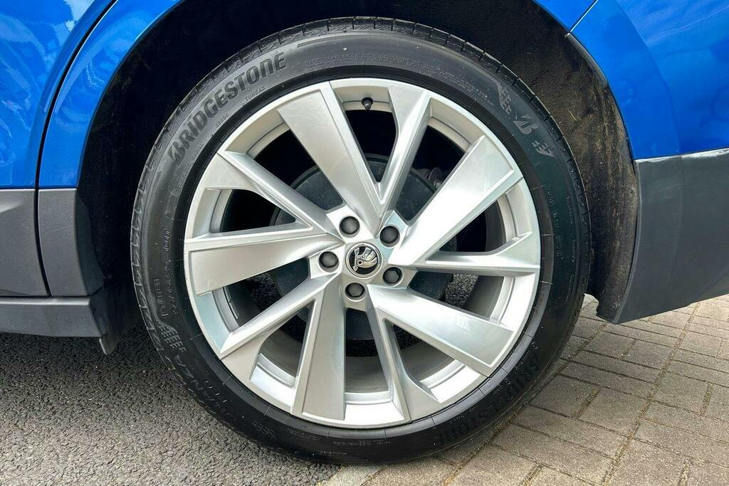 Skoda ENYAQ E 286Ps 85 Edition Grey #9