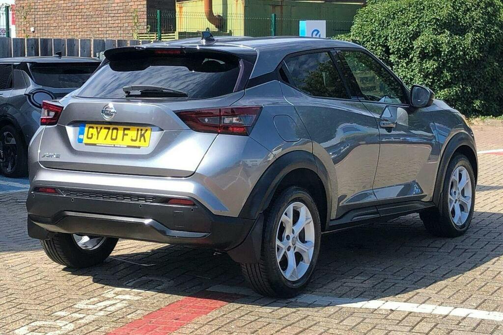 Nissan Juke 1.0 Dig T N Connecta Suv Dct Grey #3
