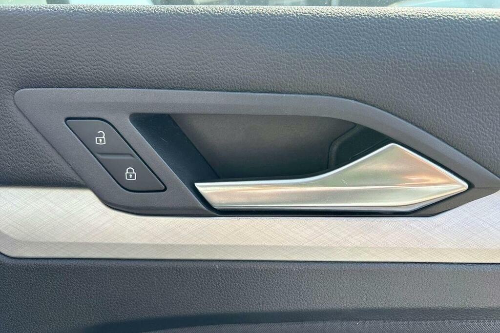 Volkswagen Golf 1L Life Grey #28