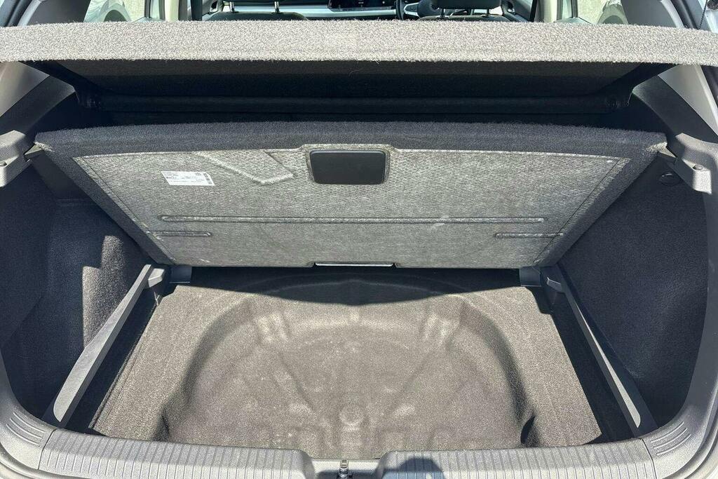 Volkswagen Golf 1L Life Grey #35