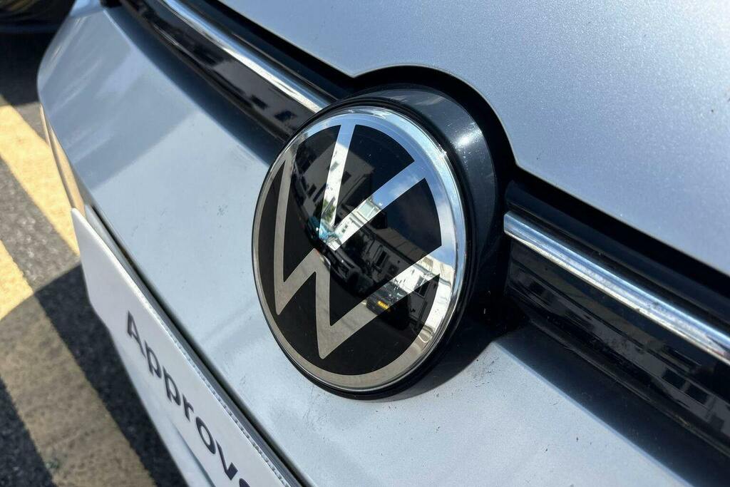 Volkswagen Golf 1L Life Grey #40