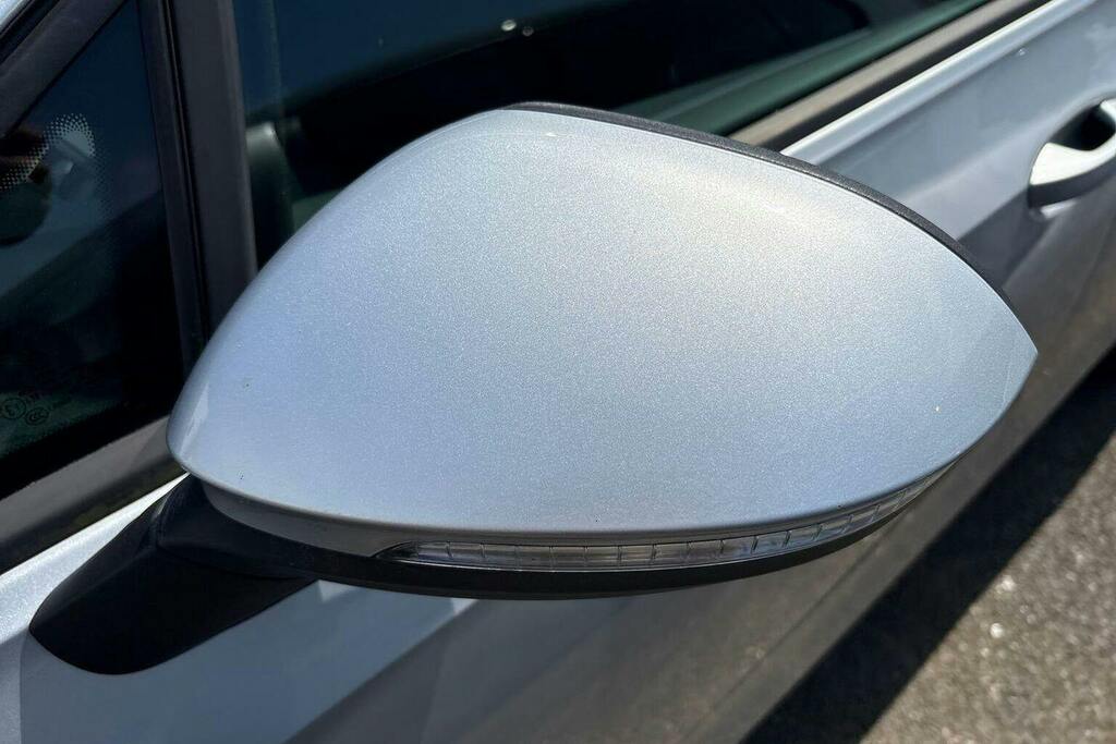 Volkswagen Golf 1L Life Grey #38