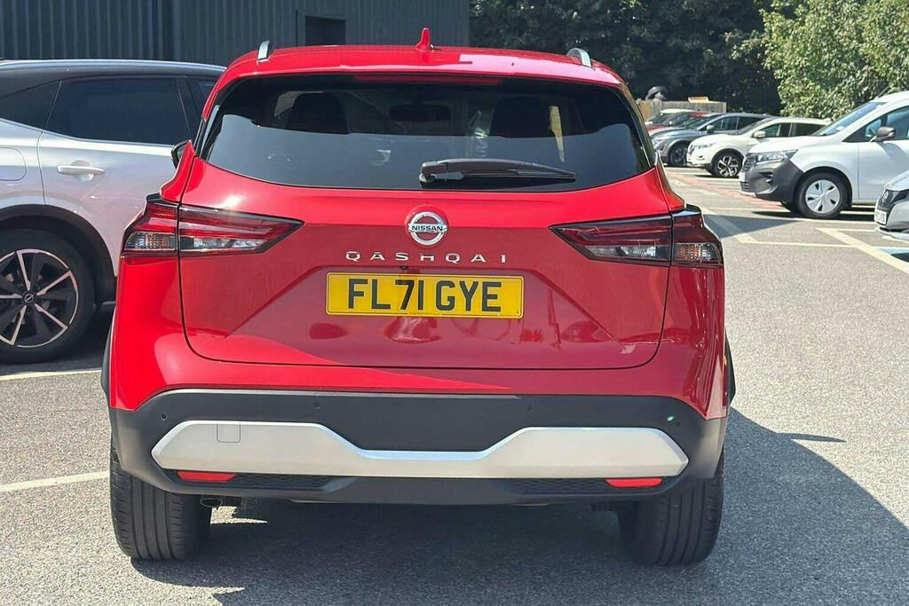 Nissan Qashqai 1.3 Dig T Mhev N Connecta Suv Hybrid Ma Red #4