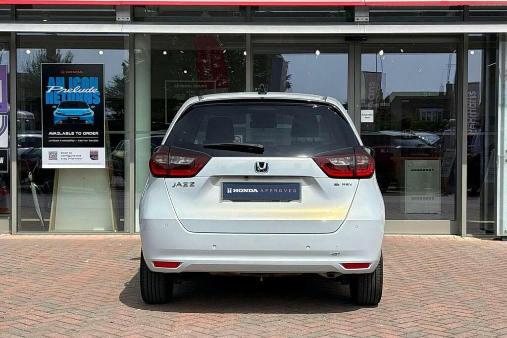 Honda Jazz 1.5 H I Mmd Ex Hatchback Hybrid Ecvt White #4