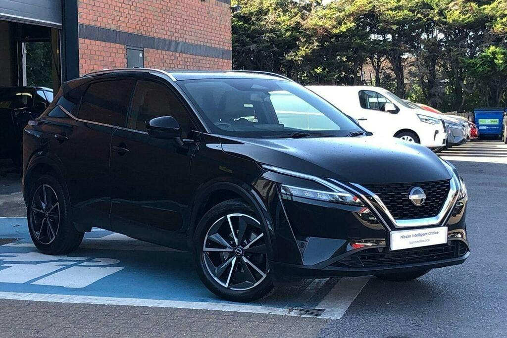 Nissan Qashqai 1.3 Dig T Mhev Tekna Suv Hybrid Xtron Black