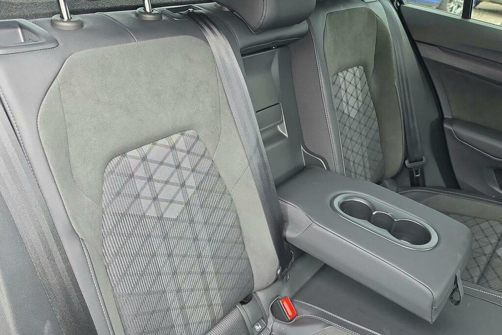 Volkswagen Golf 1.5 Tsi 150 Black Edition IMZ7027 White #29
