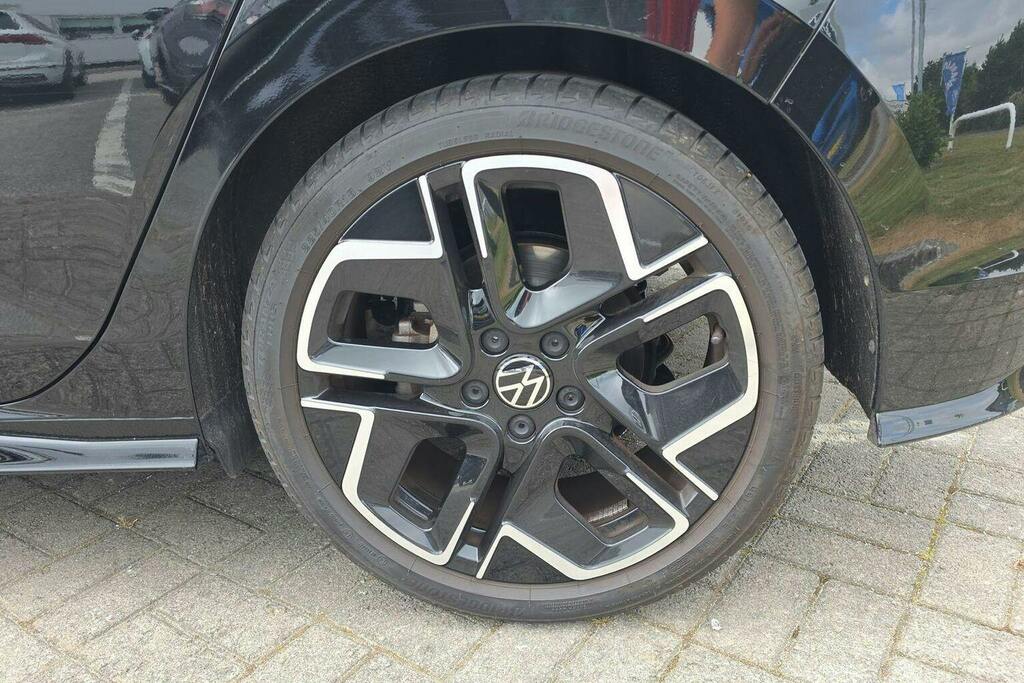 Volkswagen Golf 1.5 Tsi 150 Black Edition IMZ7027 White #23