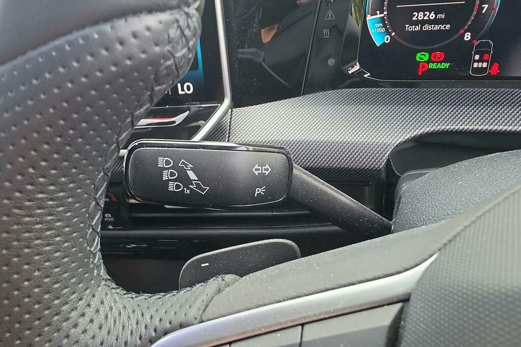 Volkswagen Golf 1.5 Tsi 150 Black Edition IMZ7027 White #32