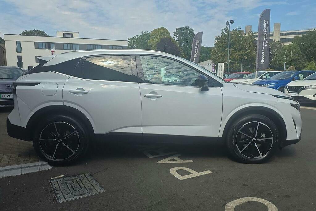 Nissan Qashqai 1.5 H E Power Tekna Suv Hybrid White #2