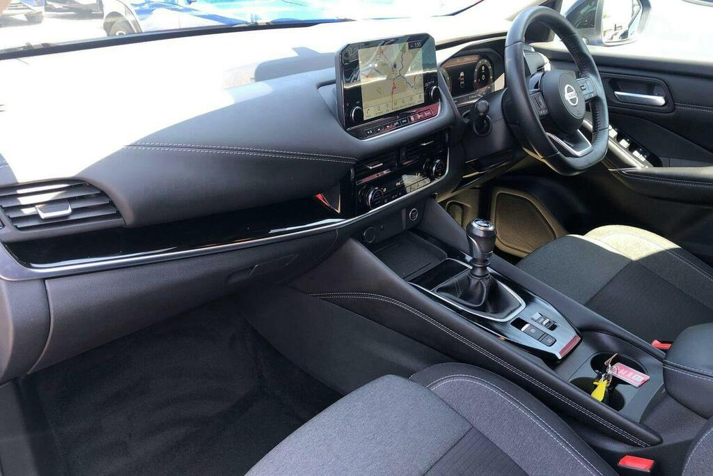 Nissan Qashqai 1.3 Dig-t Acenta Premium Blue #15