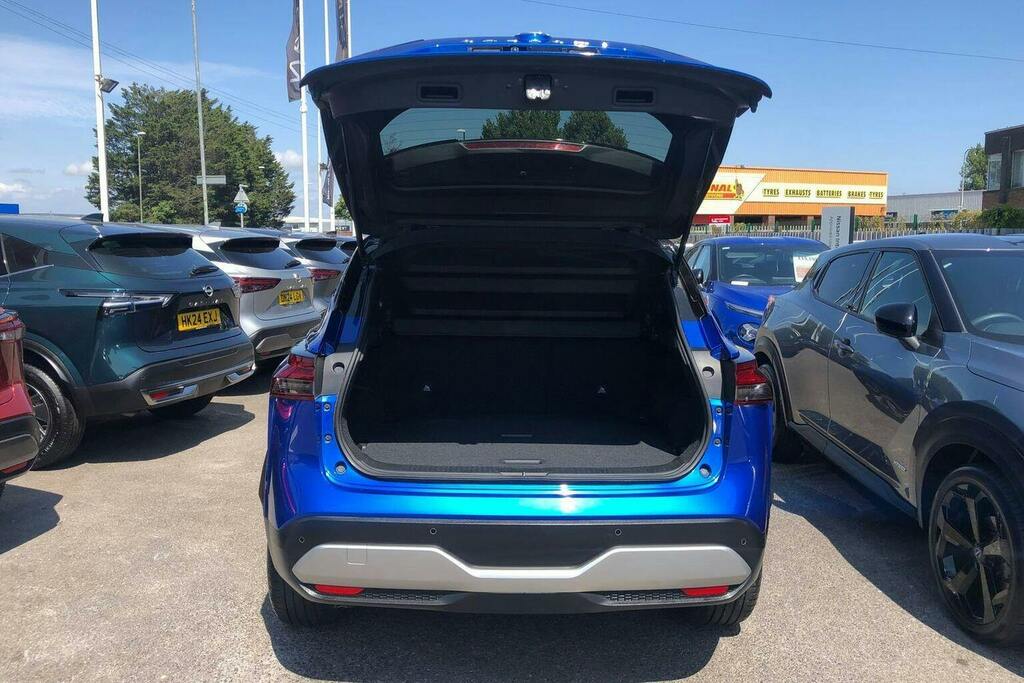 Nissan Qashqai 1.3 Dig-t Acenta Premium Blue #18