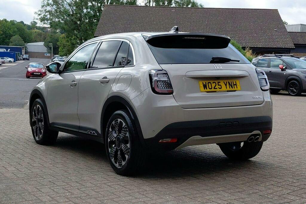 Fiat 600 1.2 Mhev La Prima Suv Hybrid E Dct Beige #5