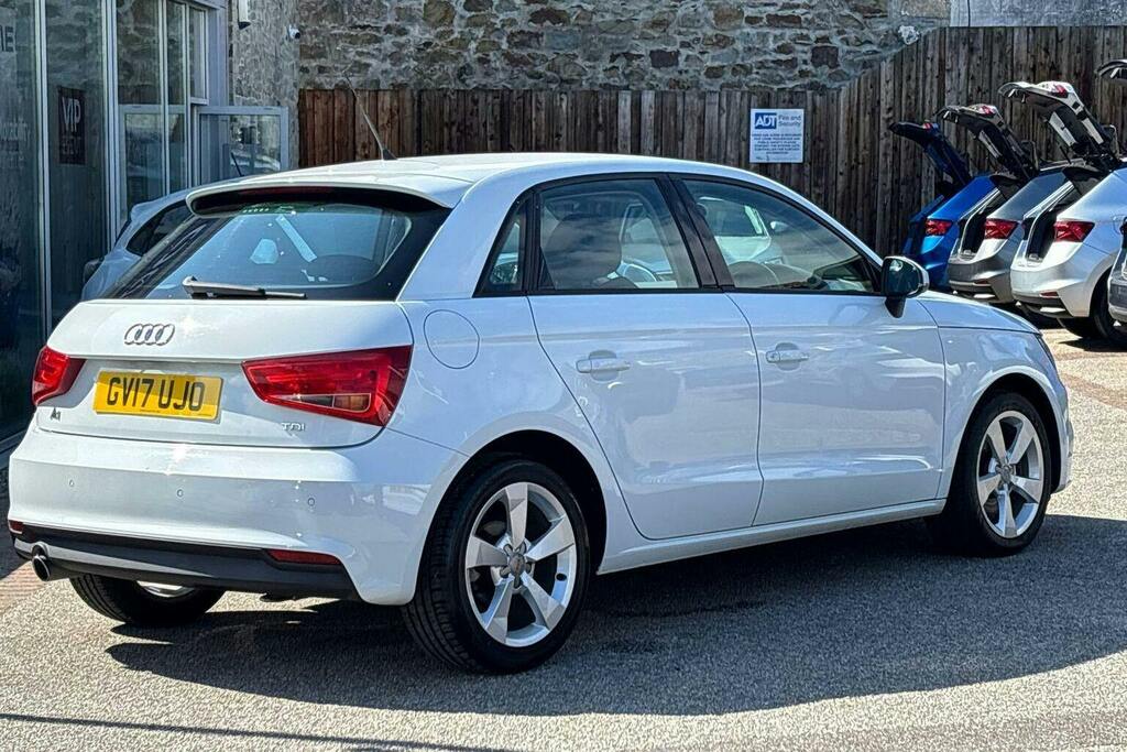 Audi A1 1.6 Tdi Sport Sportback White #3