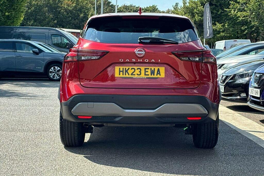 Nissan Qashqai 1.3 Dig T Mhev N Connecta Suv Hybrid Ma HK23EWA Red #4