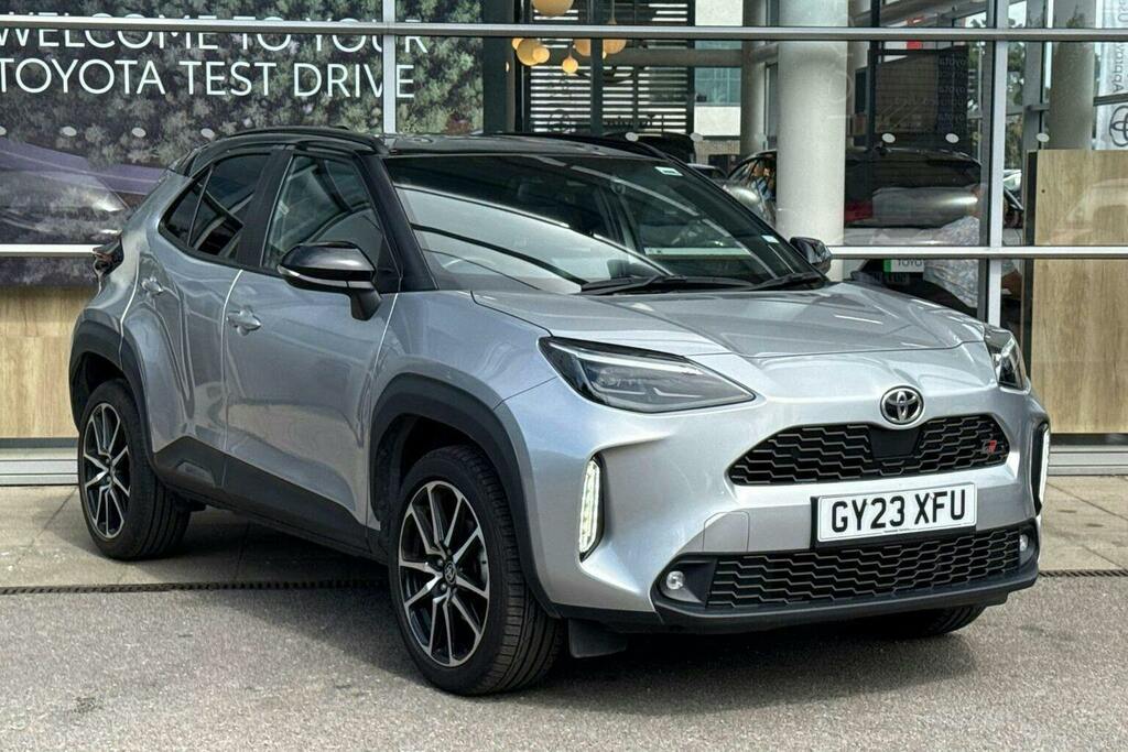 Toyota Yaris Cross 1.5 Vvt H Gr Sport Suv Hybrid E Cvt Silver
