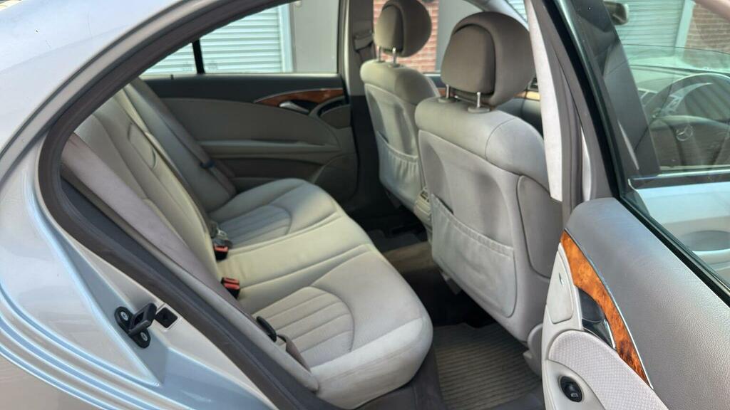 Mercedes-Benz E Class 1.8 E200 Kompressor Elegance Silver #14