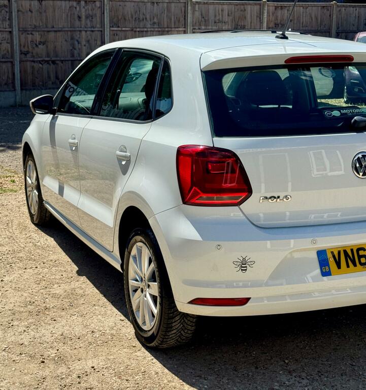 Volkswagen Polo 2014 1.4 Match Edition Hatchback Dsg Eu Red #11