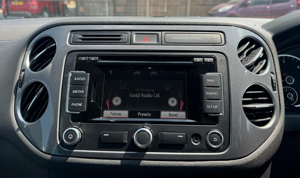 Volkswagen Tiguan 2.0 Tdi Sport 4Wd Euro 5 Black #44