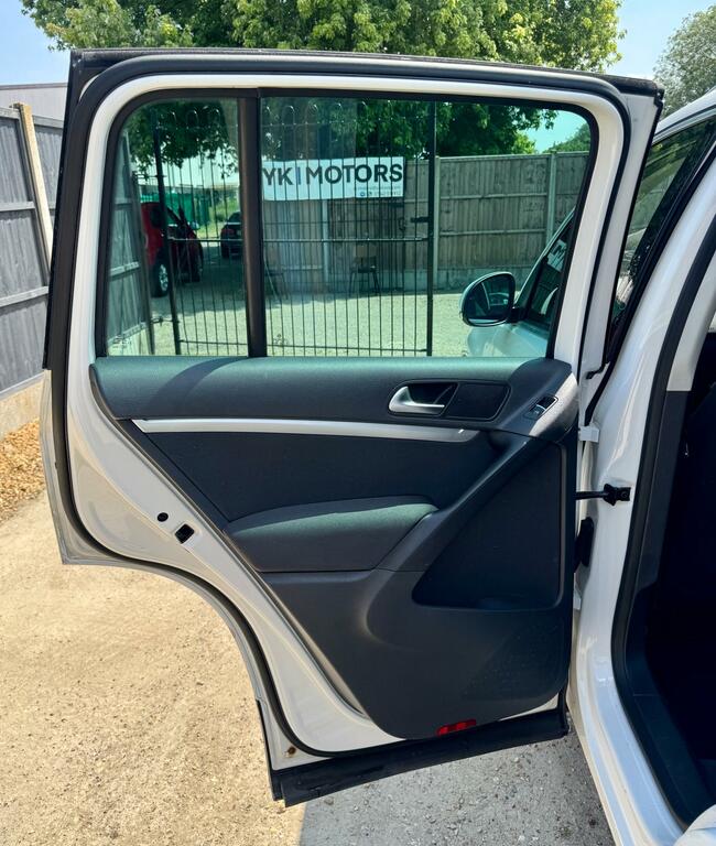 Volkswagen Tiguan 2.0 Tdi Sport 4Wd Euro 5 Black #28