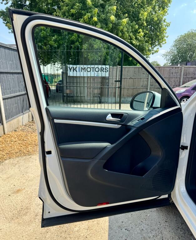 Volkswagen Tiguan 2.0 Tdi Sport 4Wd Euro 5 Black #31