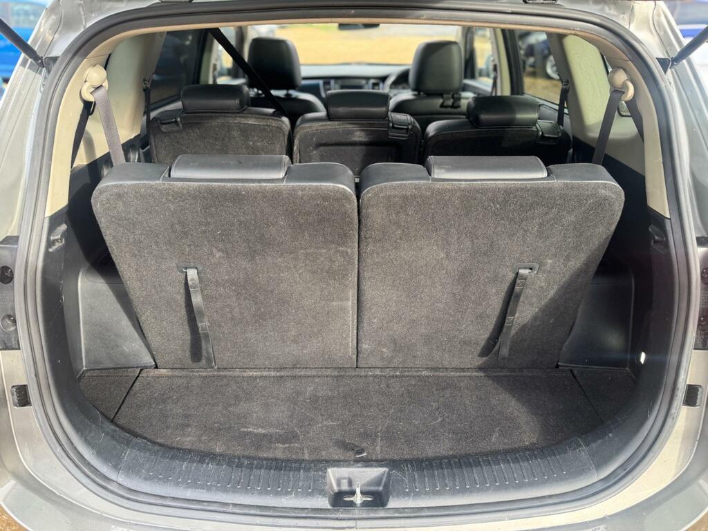 Kia Carens 2 Silver #15