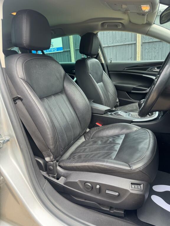 Vauxhall Insignia Hatchback Tech Silver #21