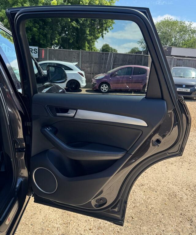 Audi Q5 2.0 Tdi Quattro S Black #25