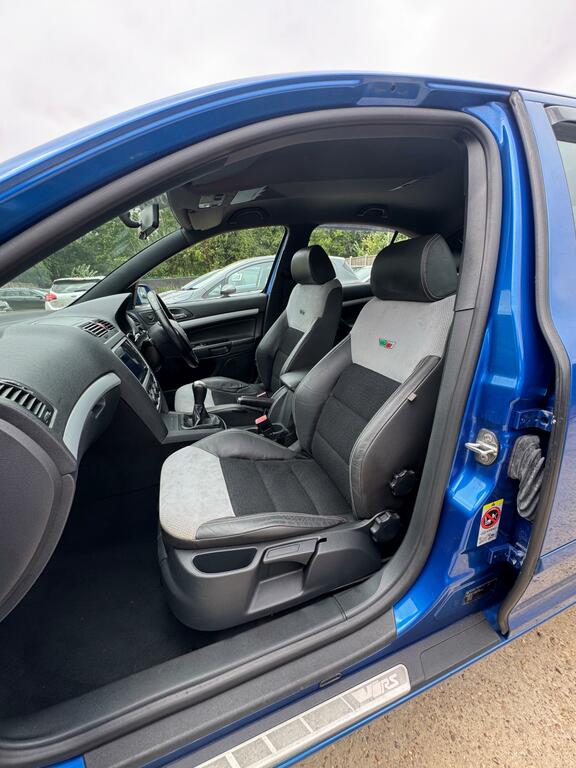 Skoda Octavia 2.0 Scout Tdi 4X4 Blue #31