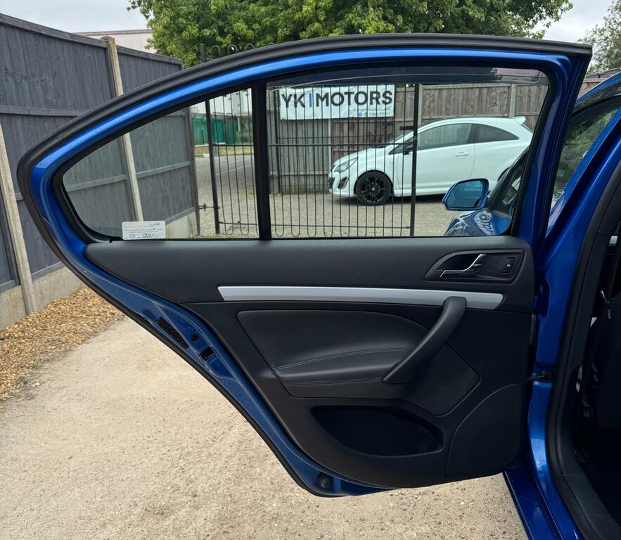 Skoda Octavia 2.0 Scout Tdi 4X4 Blue #26