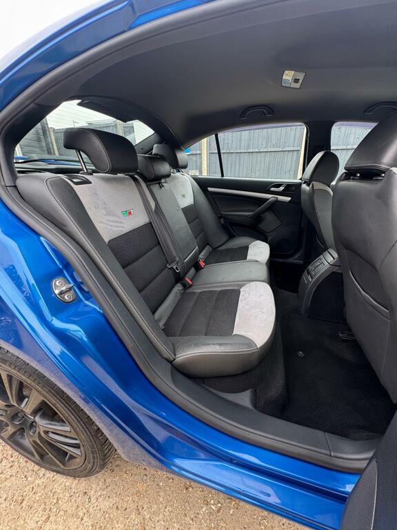 Skoda Octavia 2.0 Scout Tdi 4X4 Blue #25