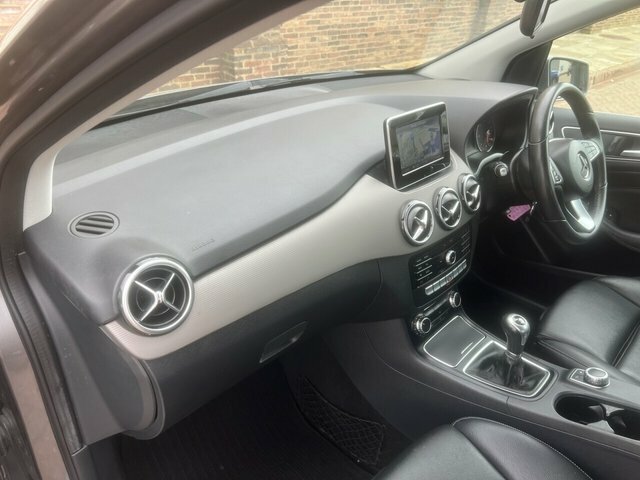 Mercedes-Benz B Class 2016 2.1 B200d Sport Executive Mpv 7G Grey #14