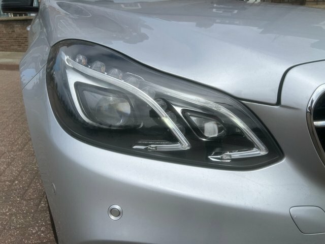 Mercedes-Benz E Class 2016 2.1 E220 Bluetec Amg Night Edition Saloon MP65JTV Black #4