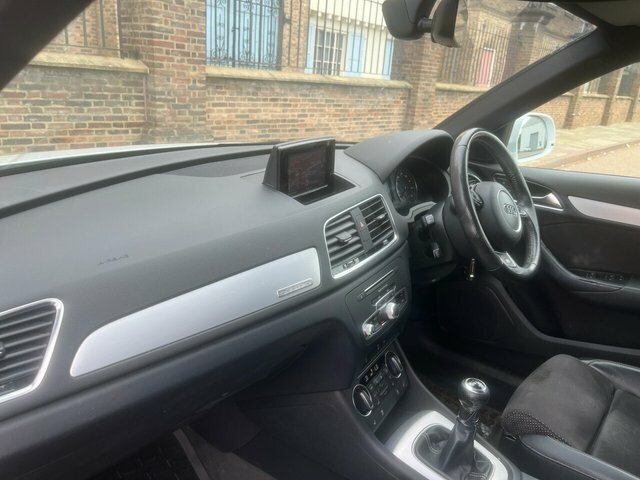 Audi Q3 Automatic Black #12