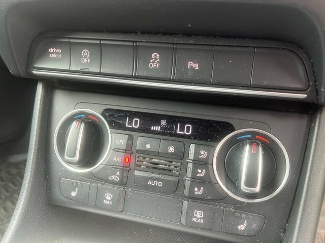 Audi Q3 Automatic Black #16