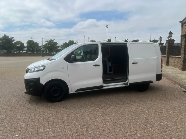 Vauxhall Vivaro 2020 1.5 Turbo D 2900 Dynamic Panel Van 6Dr White #5