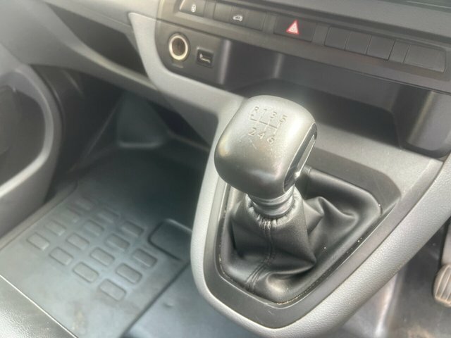 Vauxhall Vivaro   #17