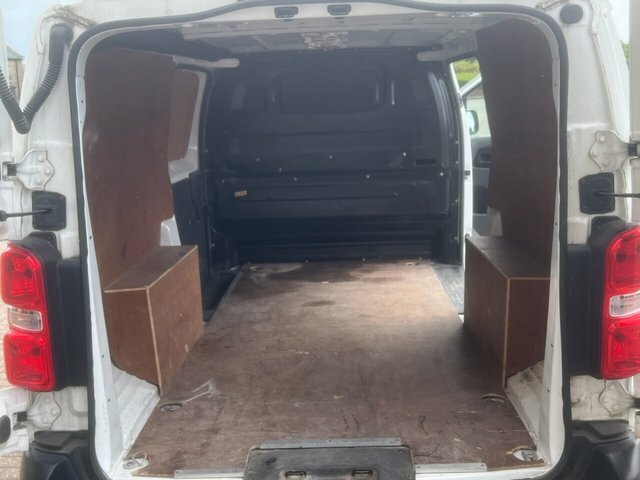 Vauxhall Vivaro   #10