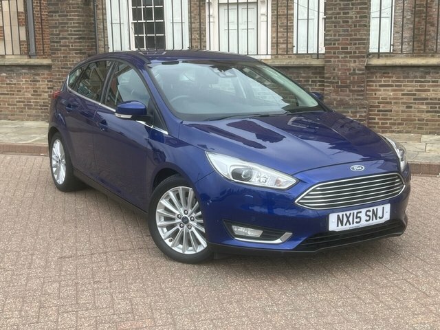 Ford Focus Hatchback White #1