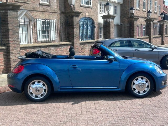 Volkswagen Beetle 2016 2.0 Tdi Bluemotion Tech Design Cabriolet Blue #3