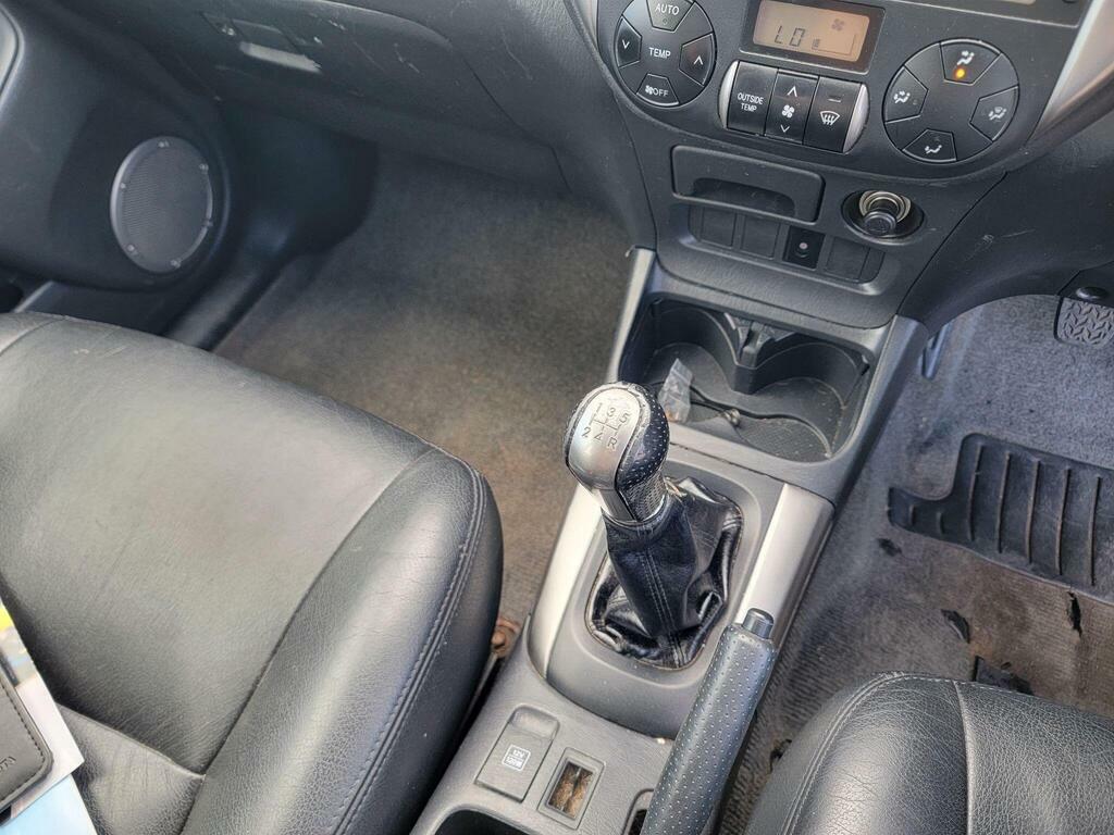 Toyota Rav 4 D-4d Xt3 Blue #16