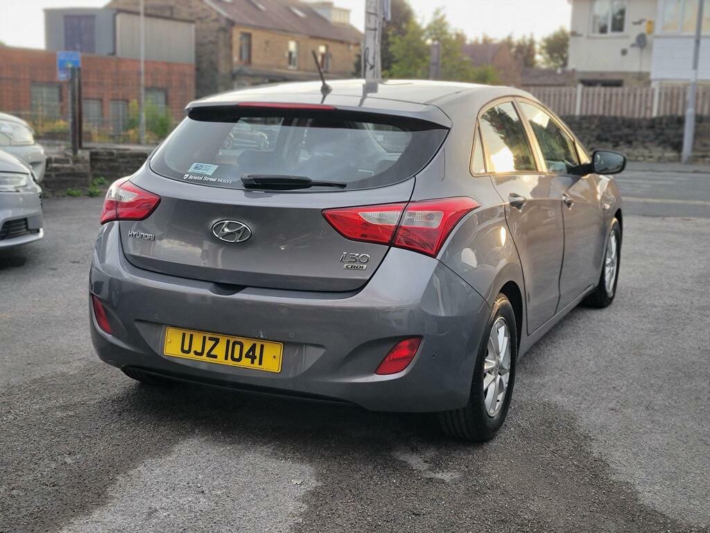 Hyundai I30 1.6 Crdi Style Nav White #7