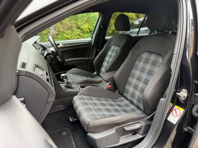 Volkswagen Golf 1.4 Tsi Gte Dsg - 2018 18 NG18CFK Black #3