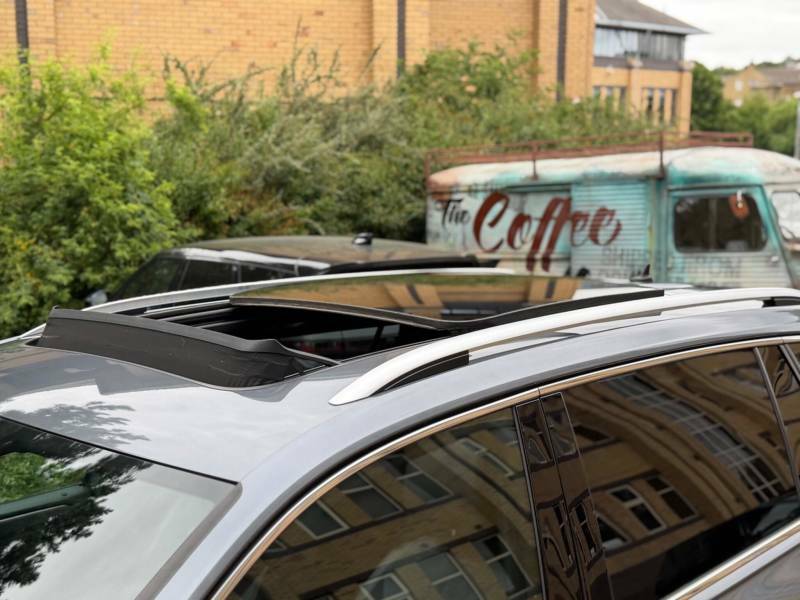 Volkswagen Tiguan Allspace 2L Match Black #29