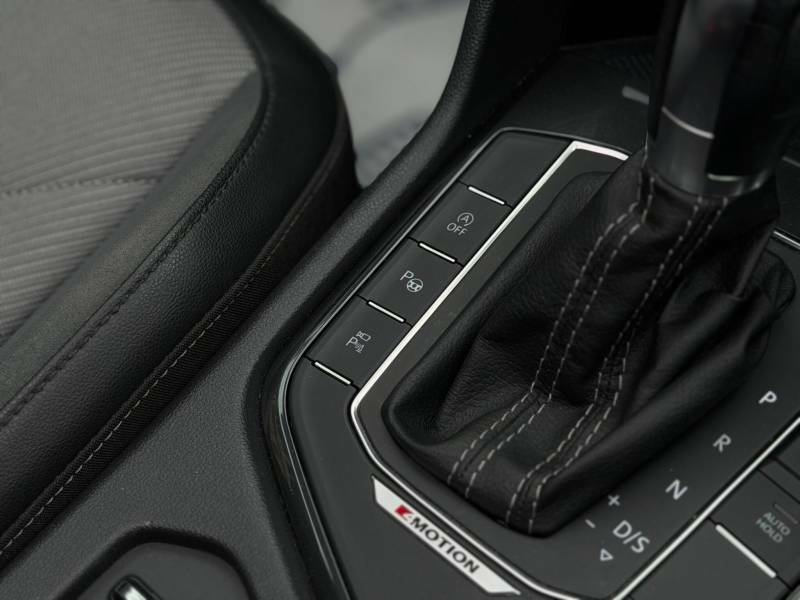 Volkswagen Tiguan Allspace 2L Match Black #13
